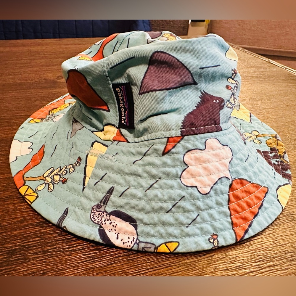 Like New Infant Patagonia Bucket Hat